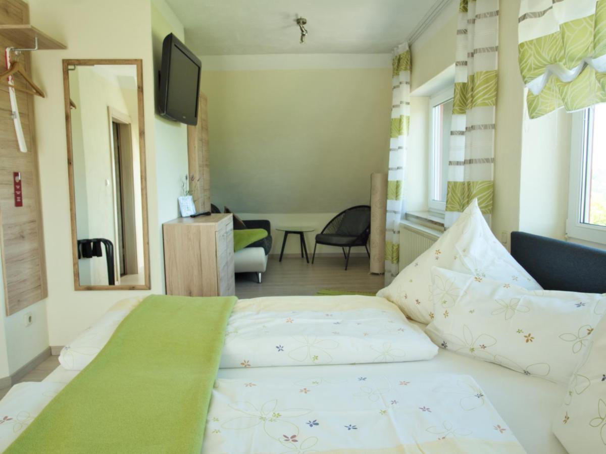 Kirschberghof Gaestehaus Und Weinverkauf Sommerhausen Luaran gambar