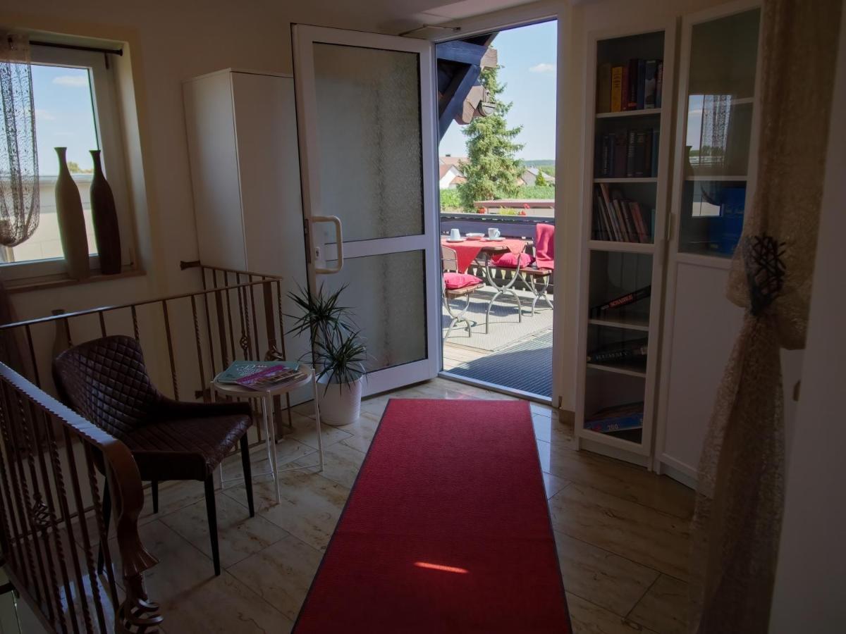 Kirschberghof Gaestehaus Und Weinverkauf Sommerhausen Luaran gambar