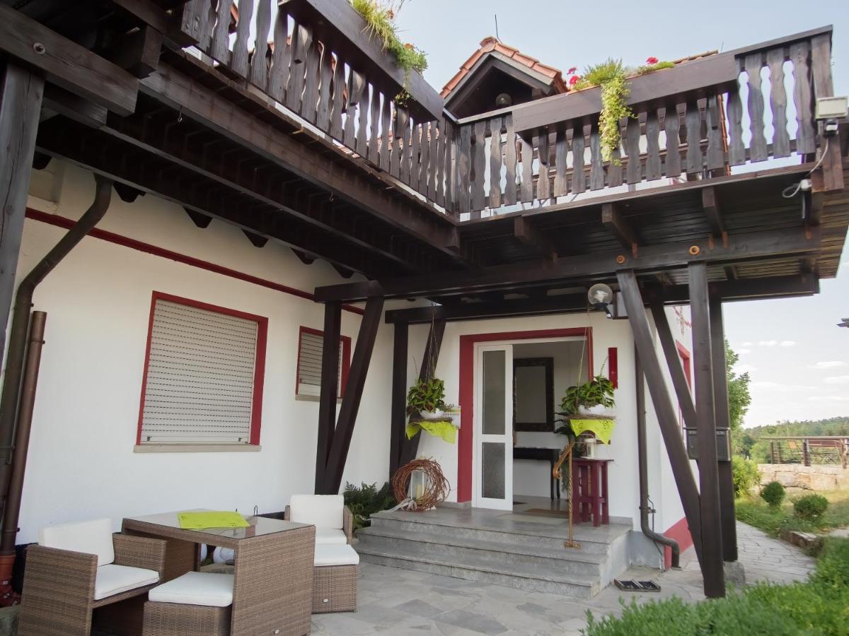 Kirschberghof Gaestehaus Und Weinverkauf Sommerhausen Luaran gambar